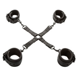Nocturnal Conector Hog Tie Cuero Ajustable Negro de Calexotics | Piumer